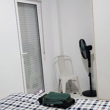 El Rinconcito Cubano En El Centro Apartment Almeria Bagian luar foto