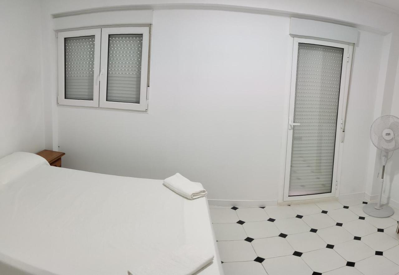 El Rinconcito Cubano En El Centro Apartment Almeria Bagian luar foto